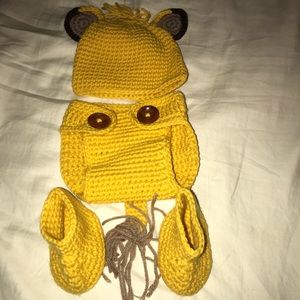 Newborn lion outfit